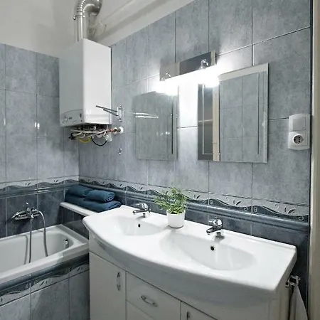 Klauzal Ter 9 Apartament