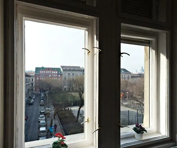 Klauzal Ter 9 Apartmán